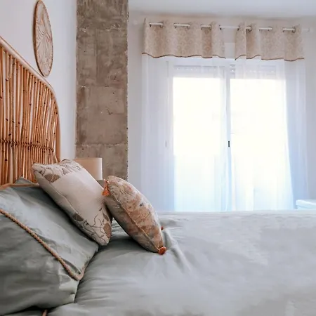 Mikasika - Duplex With Seasonal Swimming Pool & Walking Distance From The Apartment *